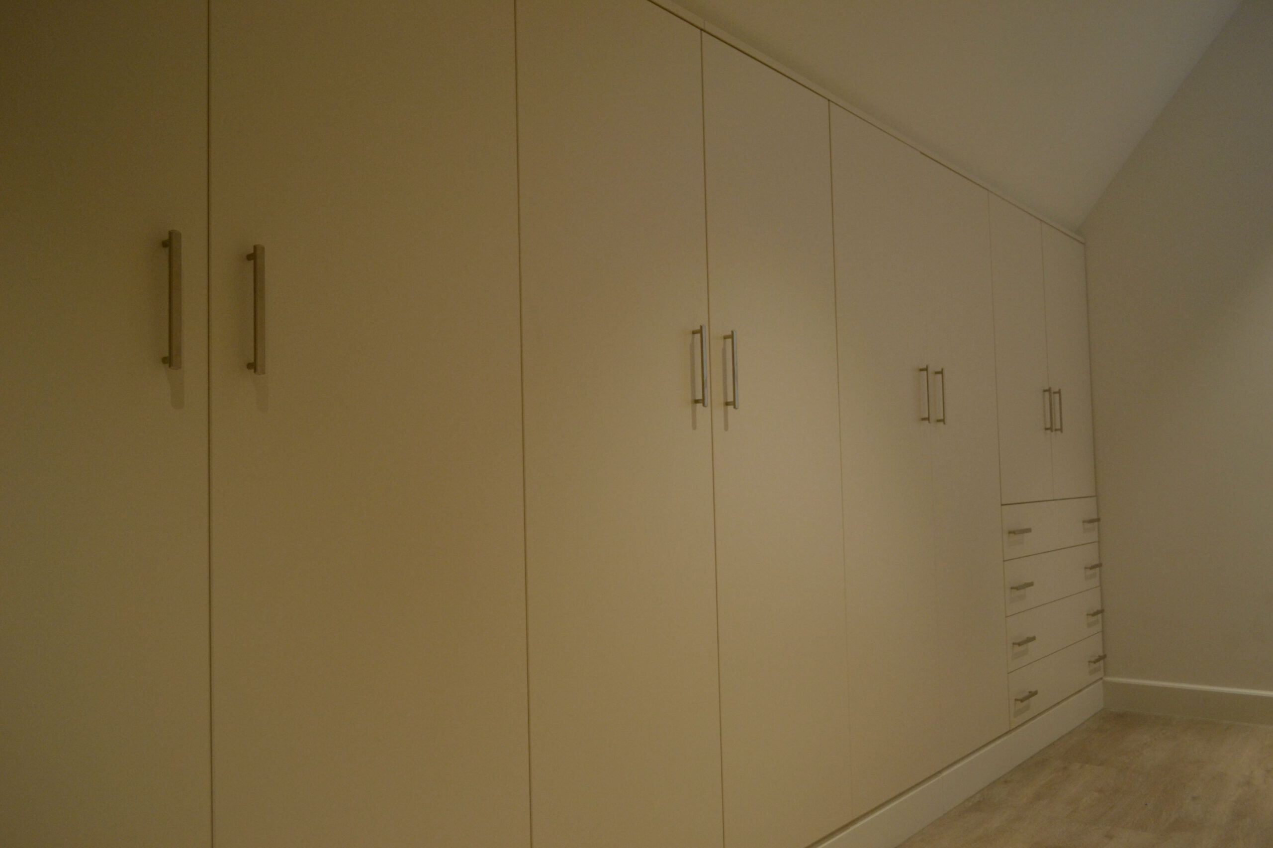 Garderobekast op maat met verlichting