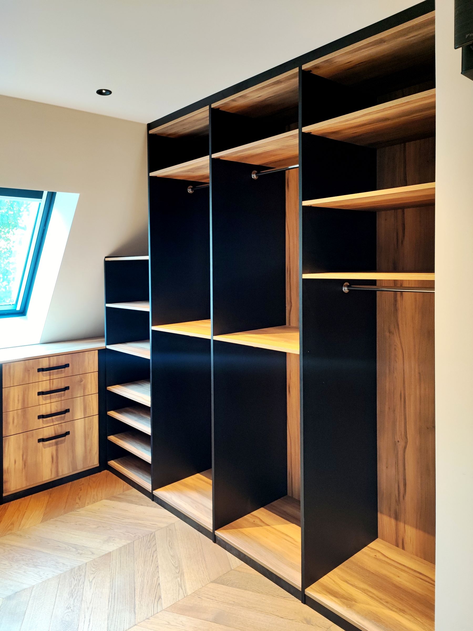 Garderobekast op maat met verlichting